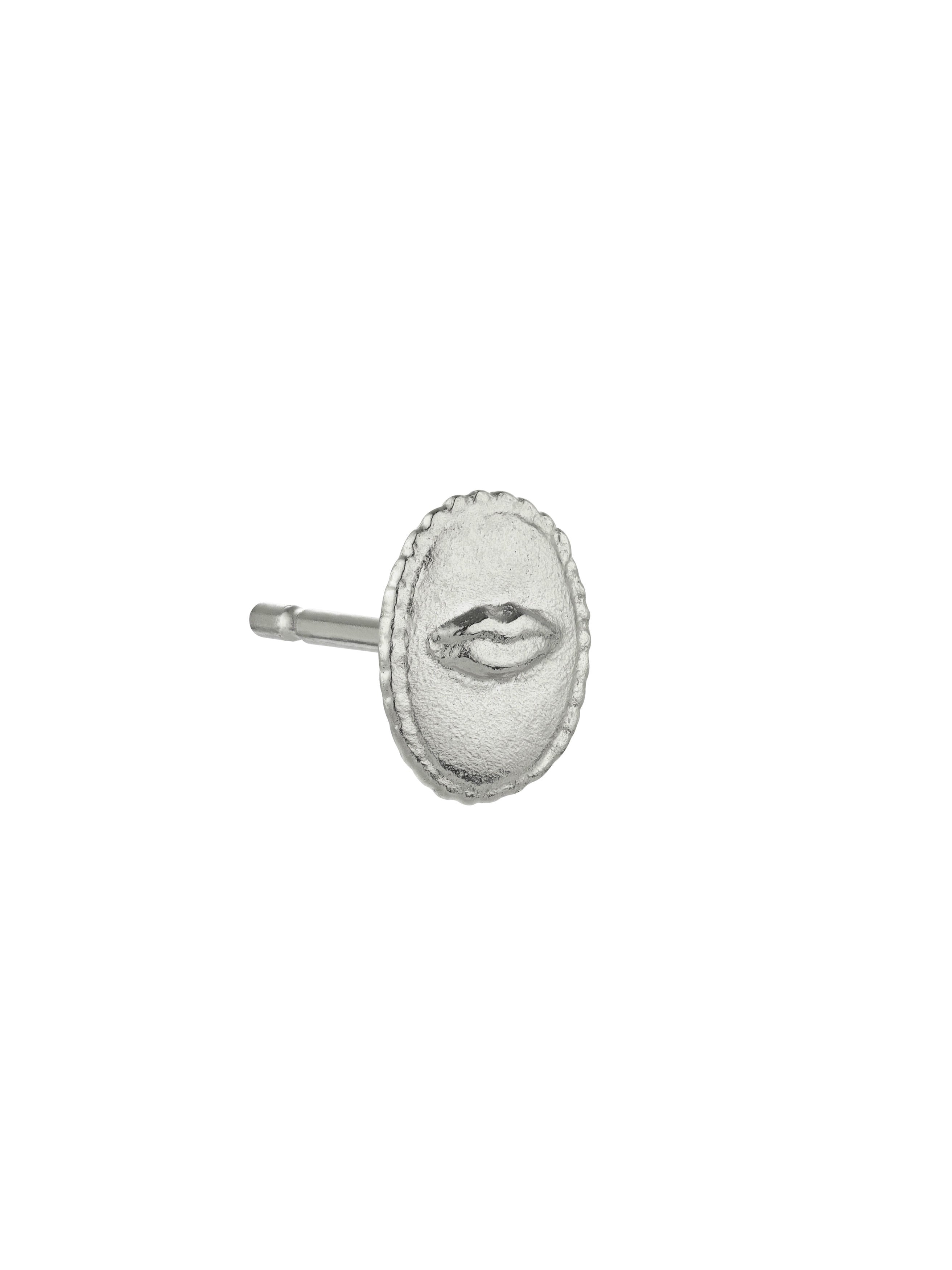 Oval Ex-voto Lips Single Stud Earring - image 6 | silver