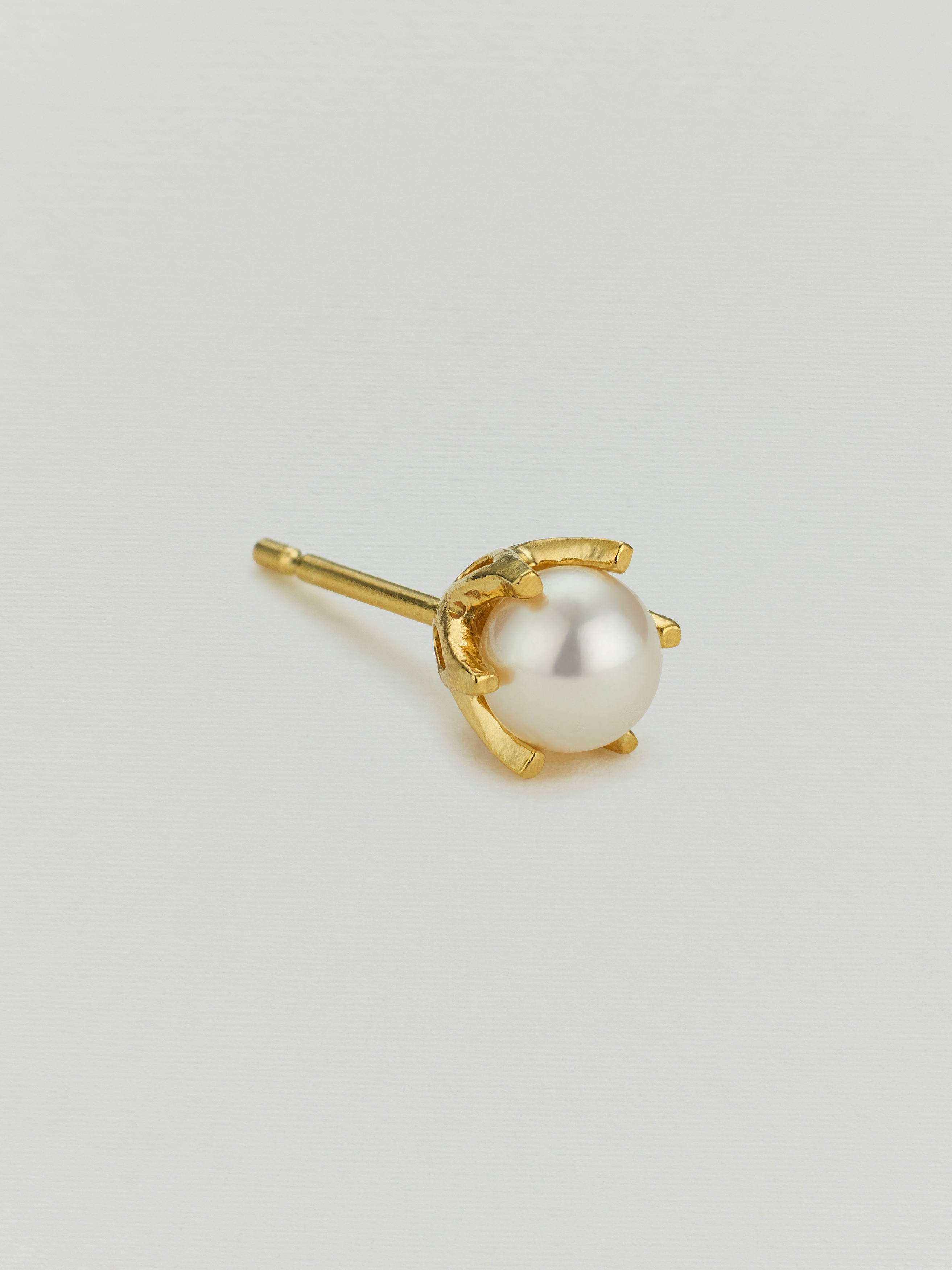 Single Ornate Pearl Stud - image 2 | gold plate