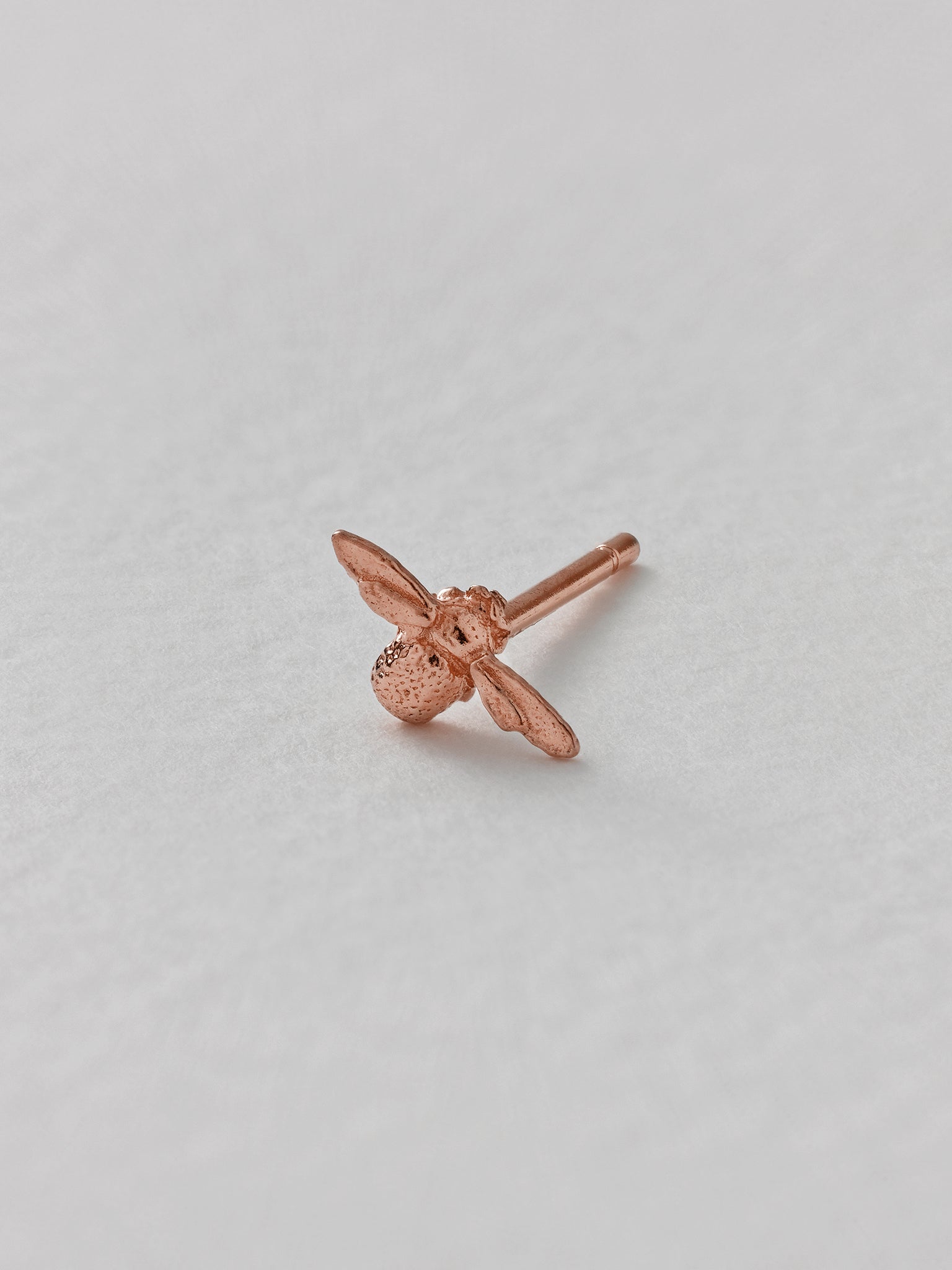 Itsy Bitsy Bee Single Stud Earring - image 9 | 18ct rose gold