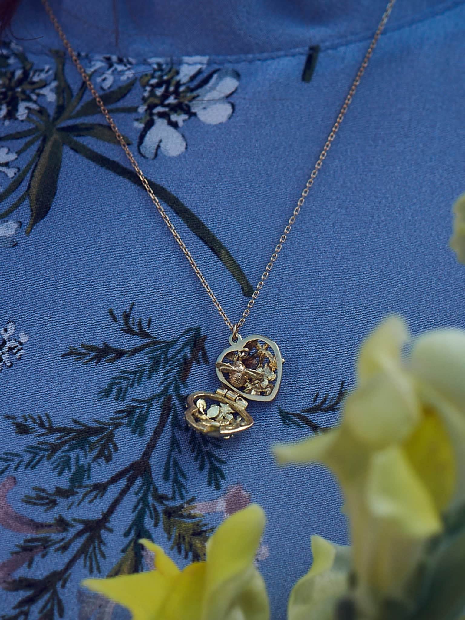 The Beekeeper's Hidden Bee Heart Locket - image 4
