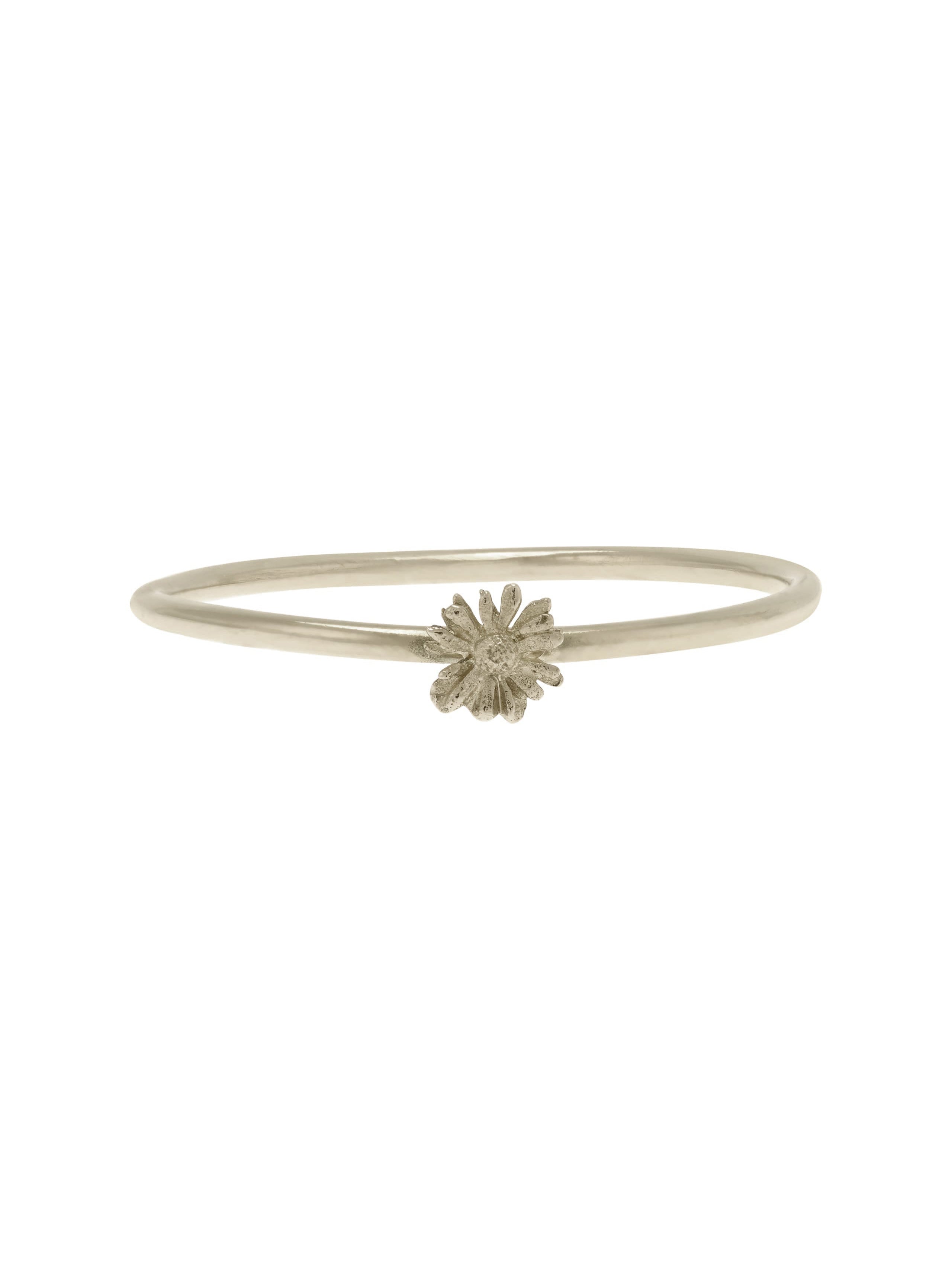 Fine Ring with Itsy Bitsy Daisy - image 7 | 18ct white gold