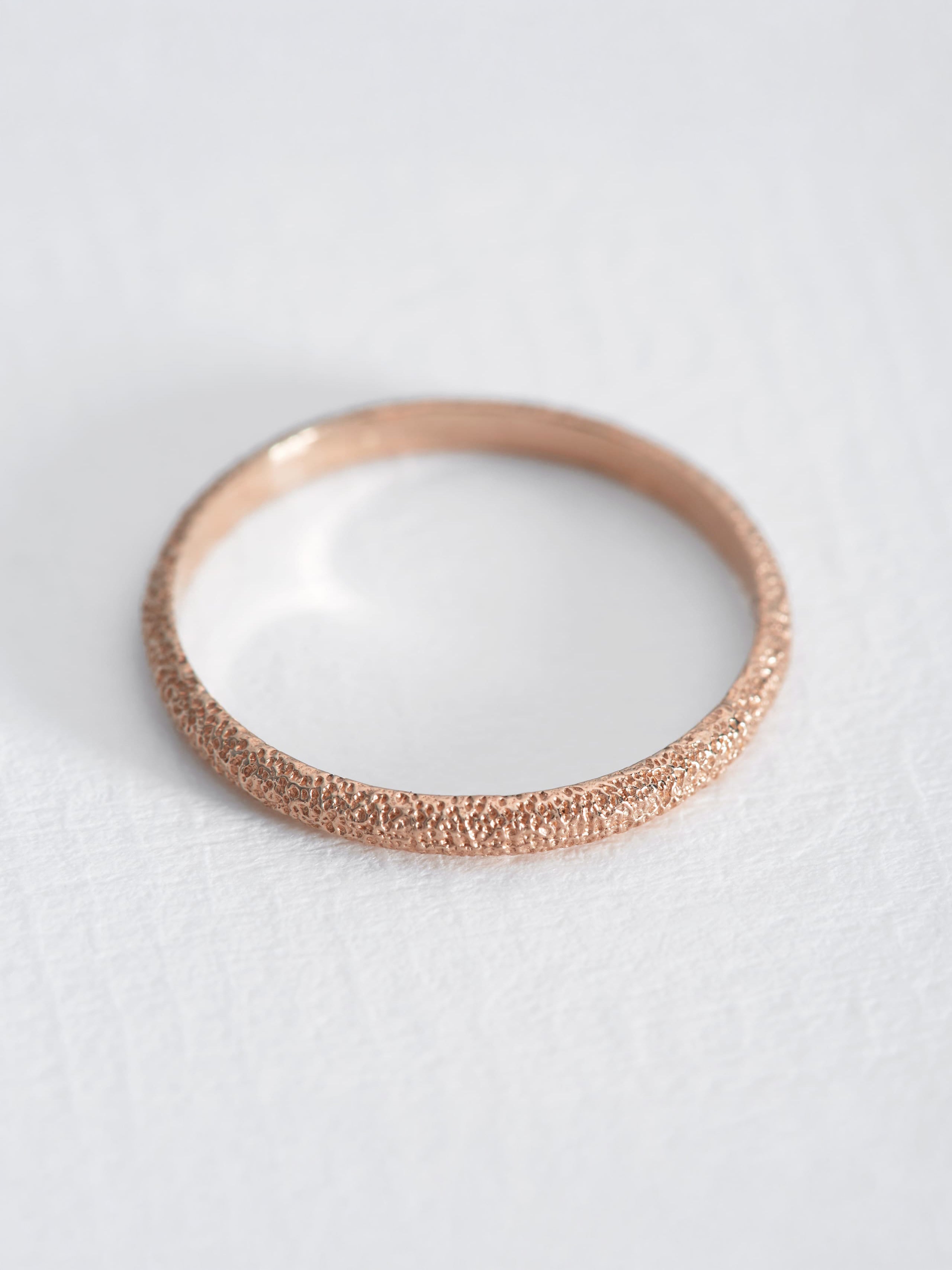 1.5mm Bee Texture Band - image 8 | 18ct rose gold
