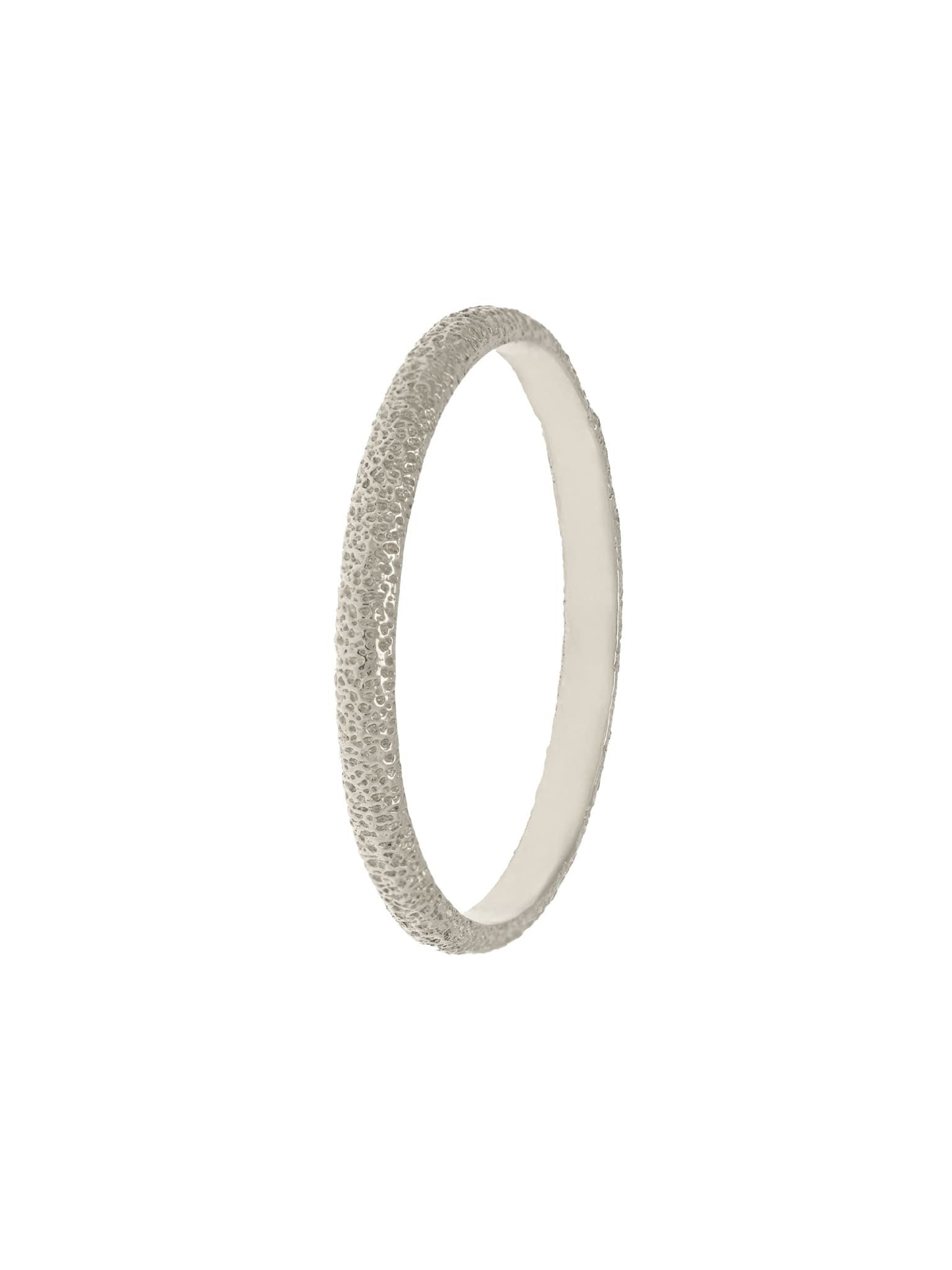 1.5mm Bee Texture Band - image 9 | platinum