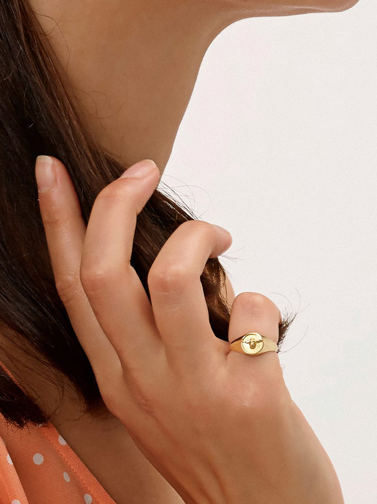Signet Ring with Itsy Bitsy Bee - image 3