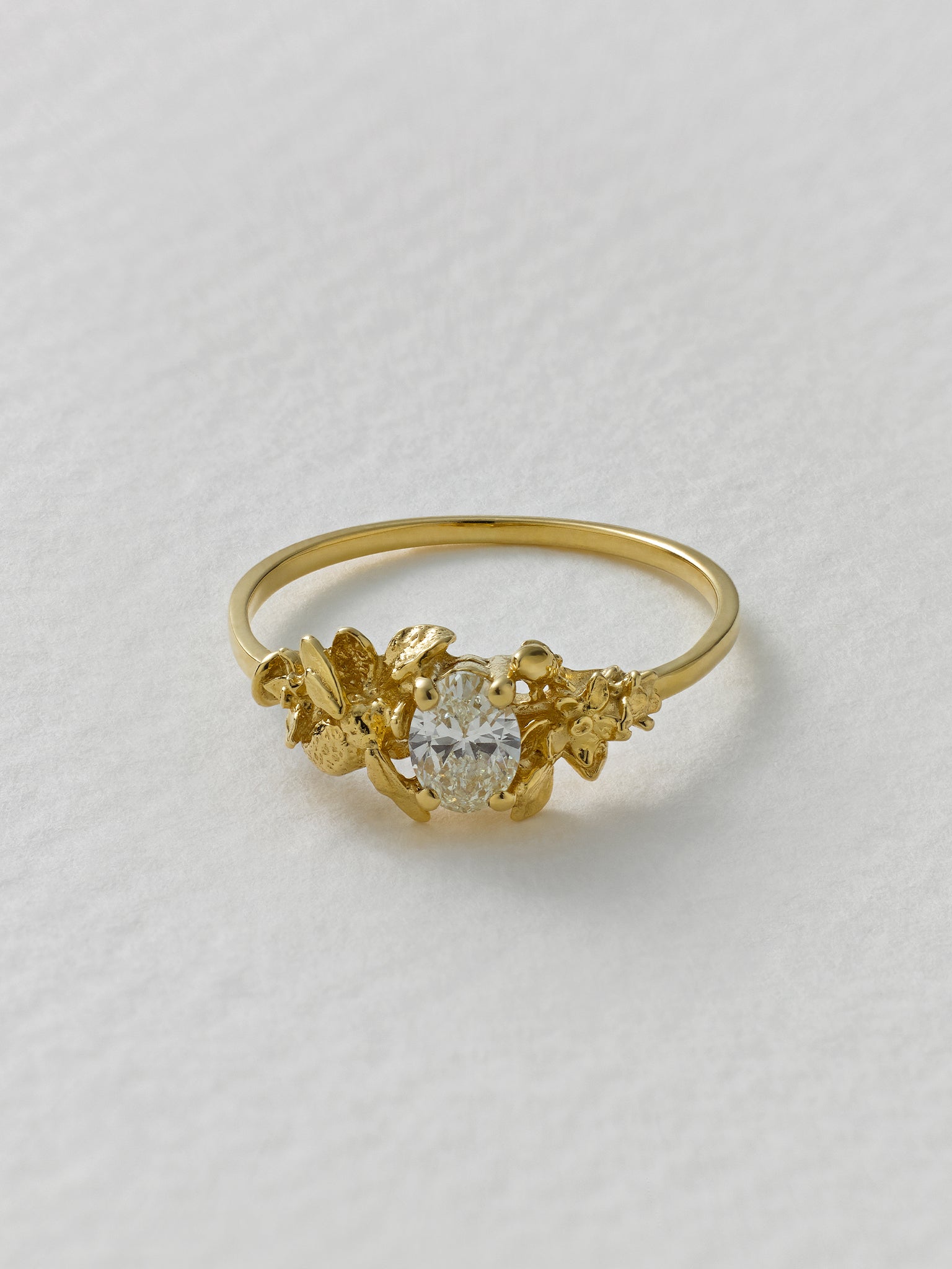 Beekeeper Ring with 0.25ct Oval Diamond - image 4 | 18ct yellow gold
