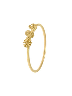 Fine Ring with Itsy Bitsy Bee & Floral Details