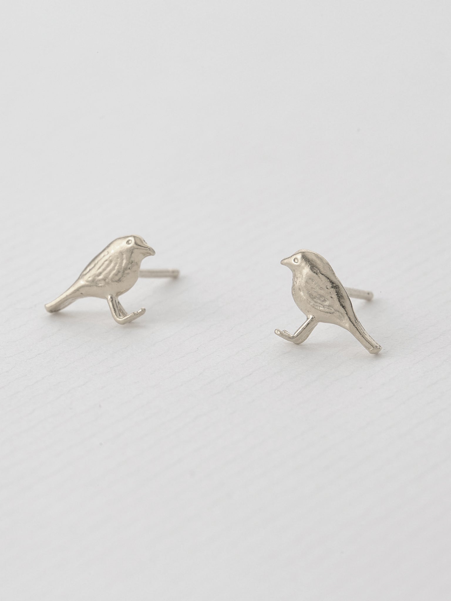Little Robin Stud Earrings - image 5 | silver
