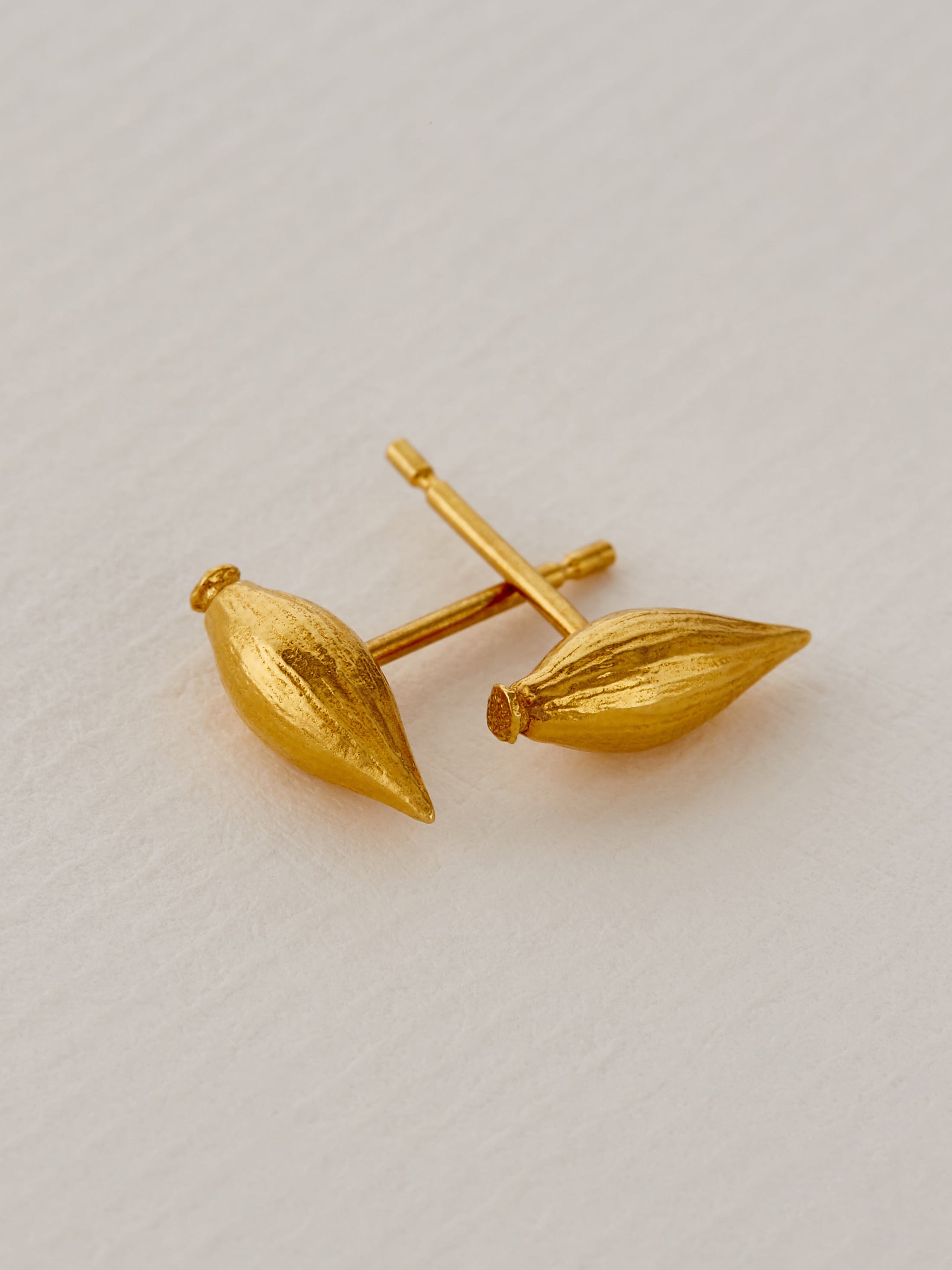 Shallot Stud Earrings - image 2 | gold plate