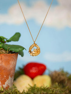 Sleepy Hare Leafy Loop Necklace