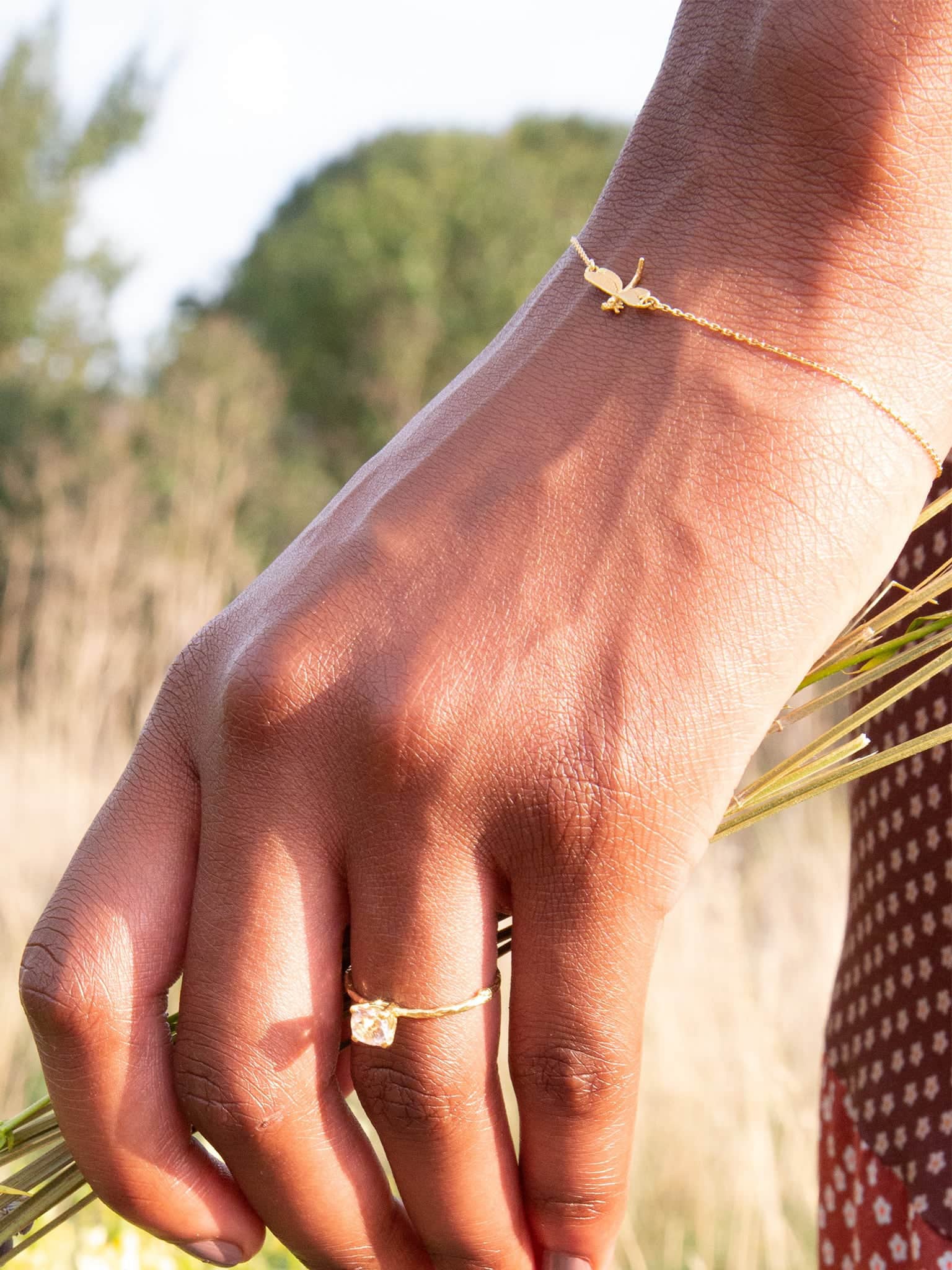 Teeny Tiny Dragonfly Bracelet – Alex Monroe