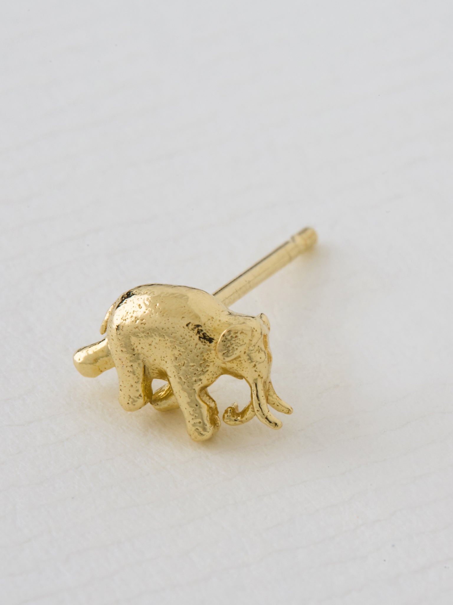 Teeny Tiny Elephant Single Stud Earring - image 4 | 18ct yellow gold
