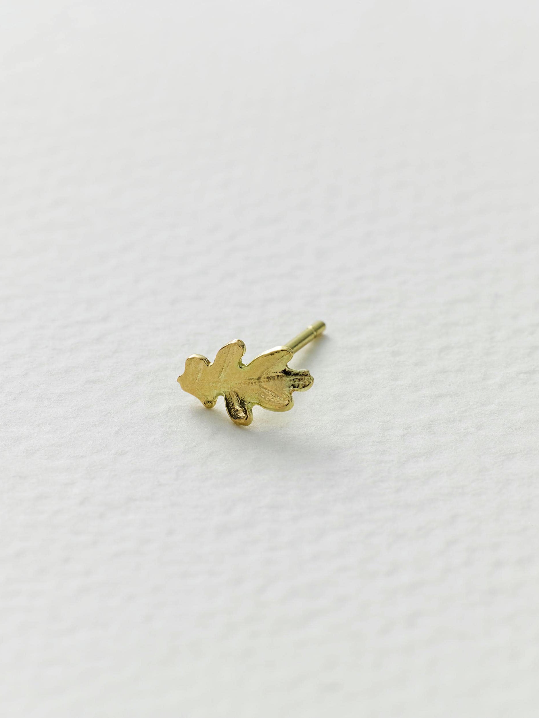 Teeny Tiny Oak Leaf Single Stud Earring - image 2 | 18ct yellow gold