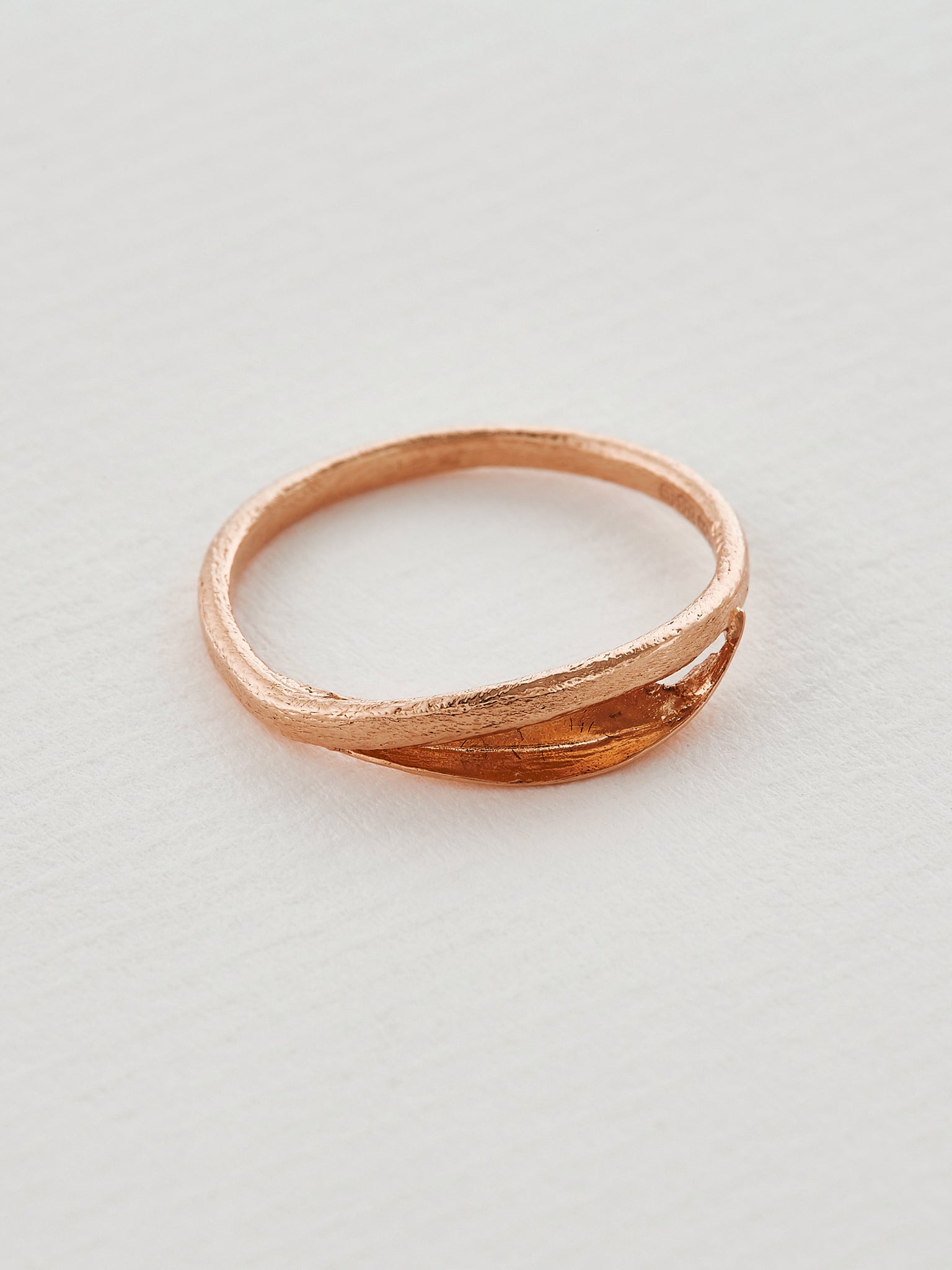 Fine Tulip Leaf Band - image 7 | 18ct rose gold
