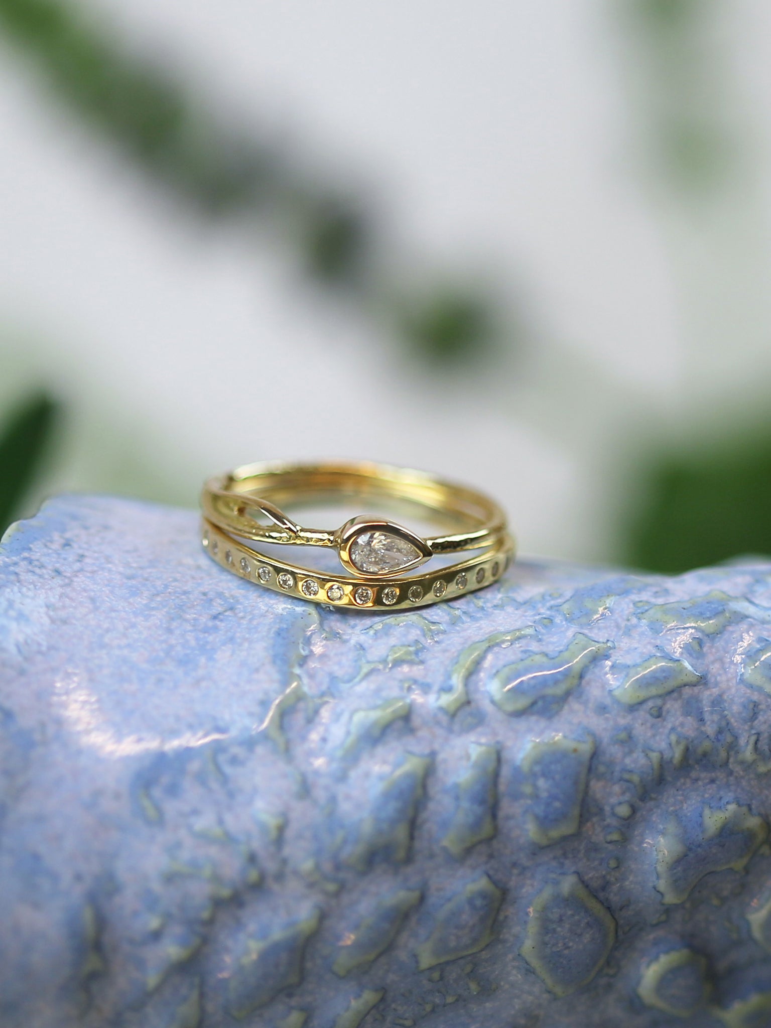 Tulip Leaf Diamond Band - image 3