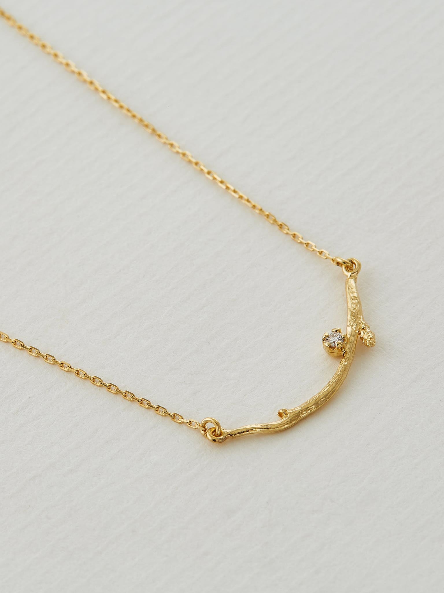 Diamond Wildwood Curve Necklace - image 4 | 18ct yellow gold