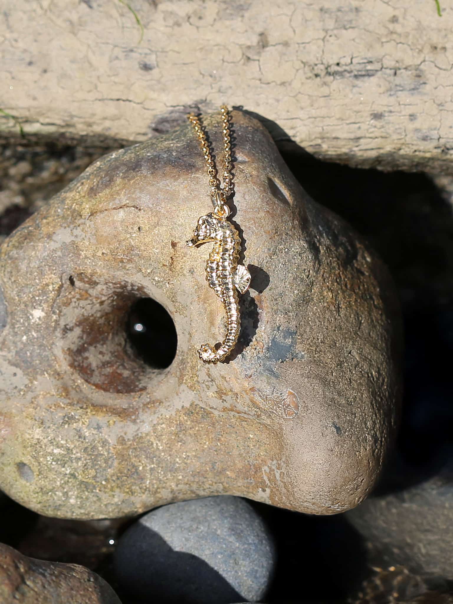 Seahorse Necklace - image 3