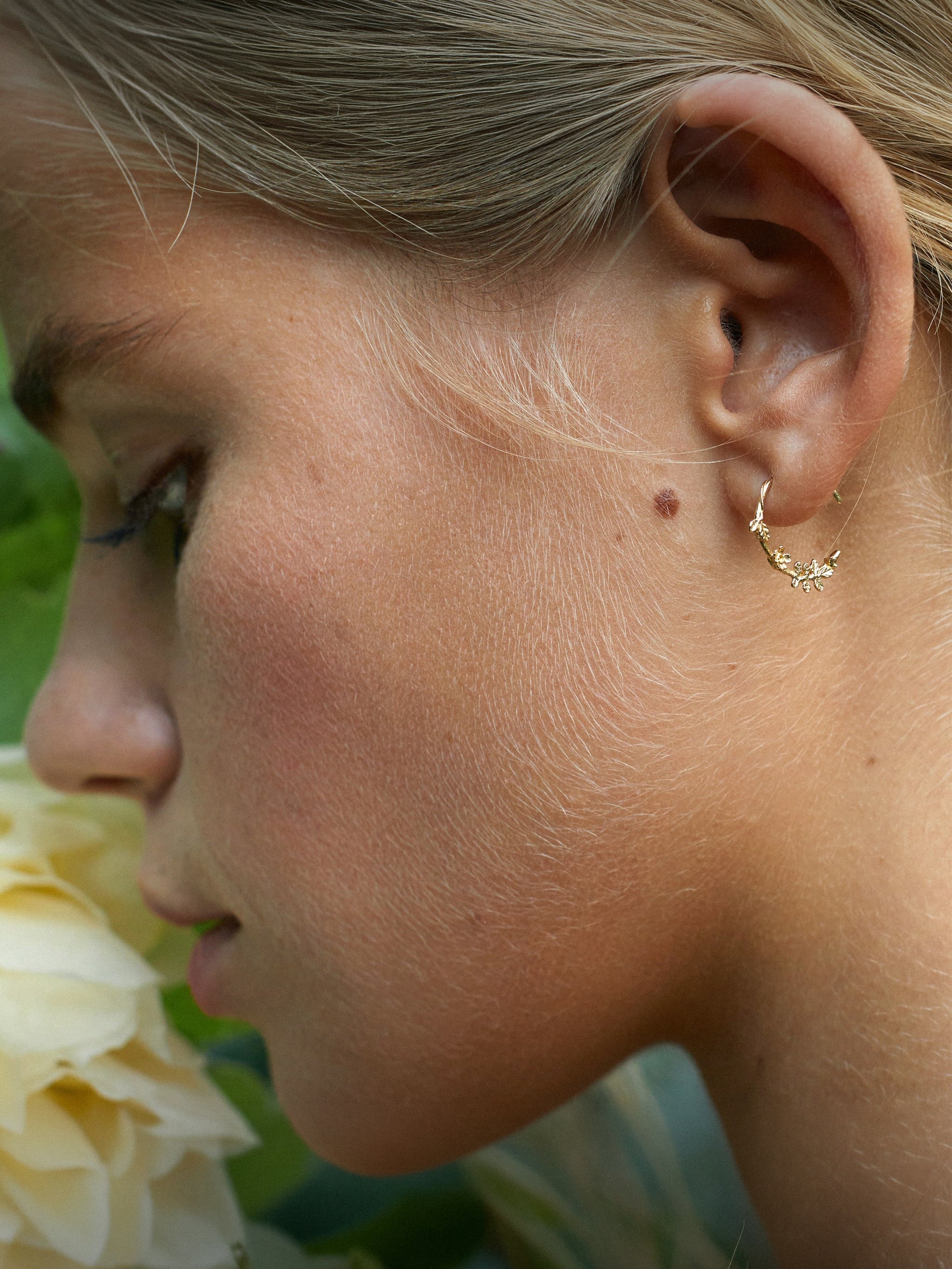 Rosa Folium Earrings - image 2