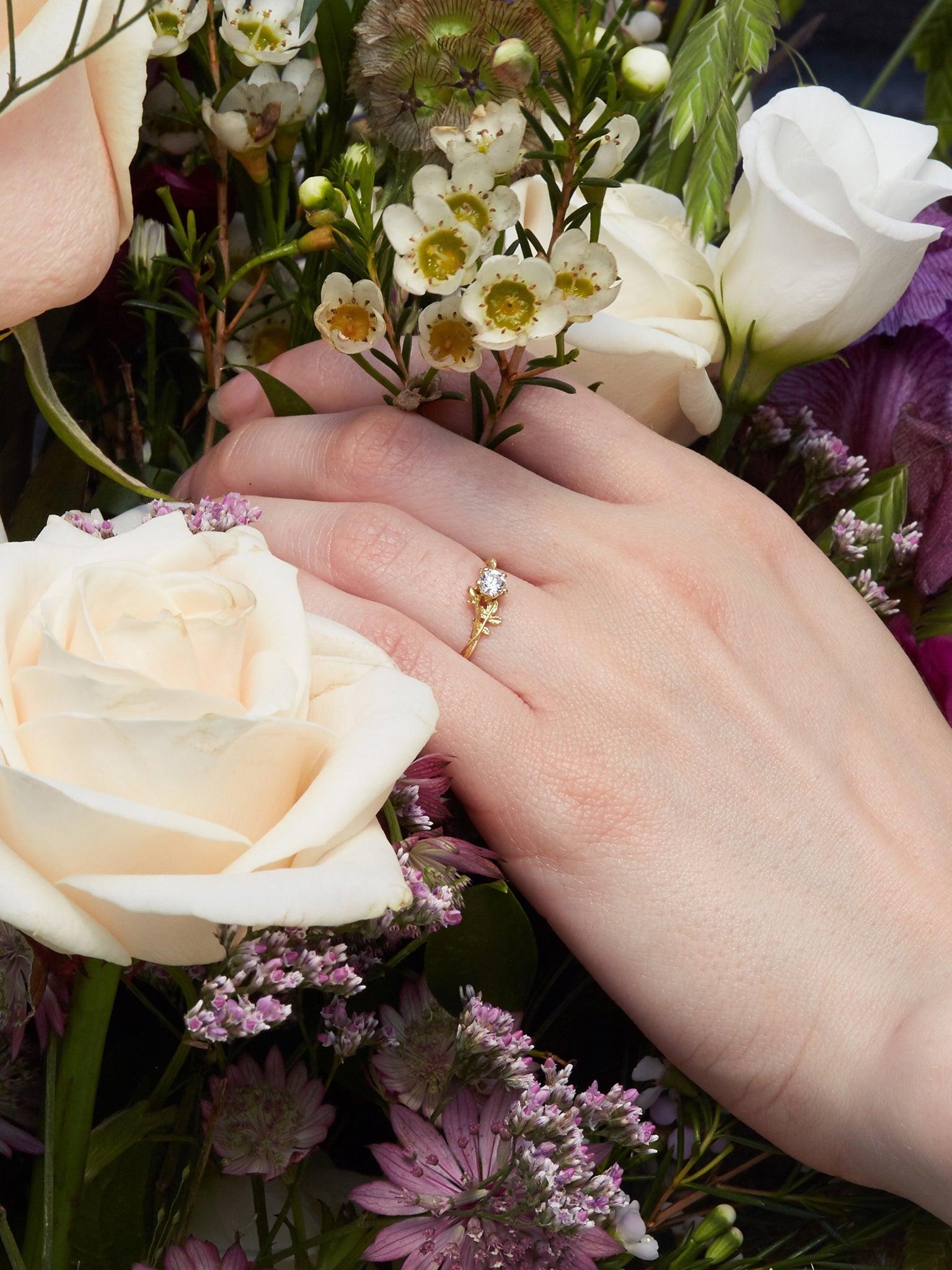 Rosa Alba Diamond Ring - image 10