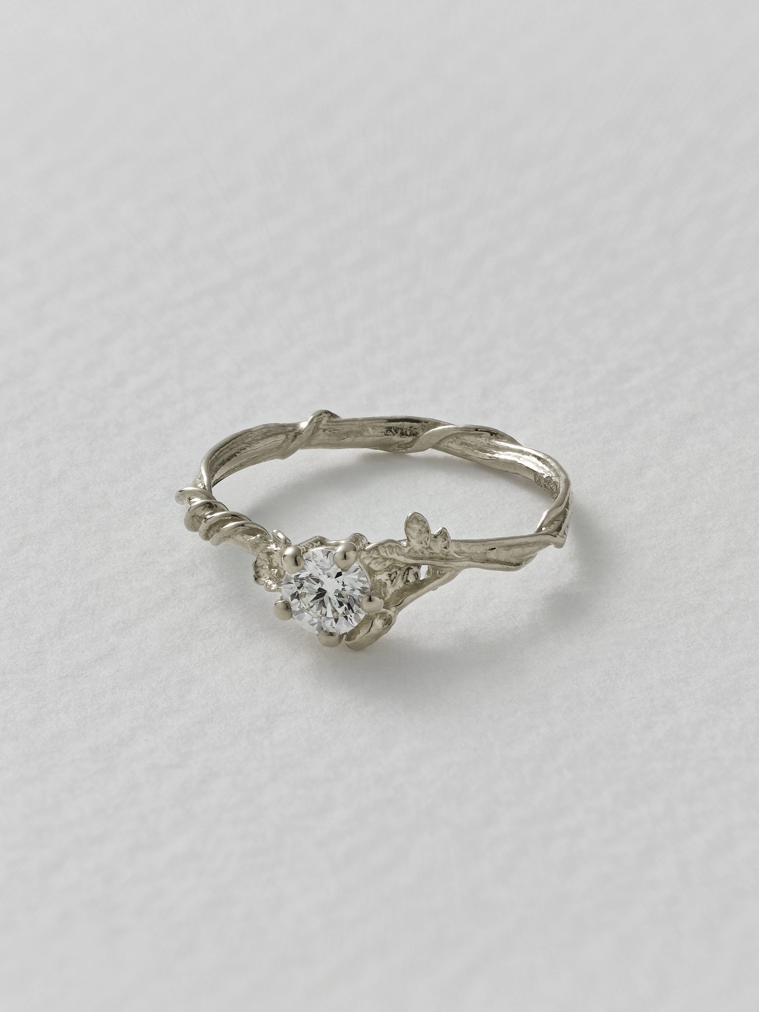 Rosa Alba Diamond Ring - image 14 | platinum