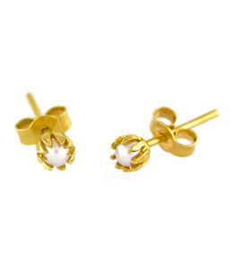 Gold Plate Chrysanthemum Bud Pearl Stud Earrings Product Photo