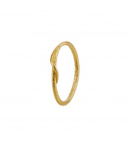 18ct Yellow Gold Fine Twisted Vine Seruni Ring Product Photo