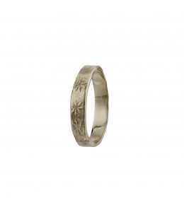 18ct White Gold 4 mm Horsetail Fossil Band Product Photo
