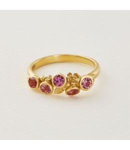 Beekeeper Nectar Ring with Five Mixed Pink Sapphires