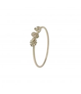 18ct White Gold Fine Ring with Itsy Bitsy Bee & Floral Details Product Photo